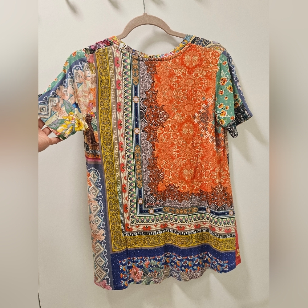 Johnny Was Anika Short Sleeve V-Neck Tee Size XS - Picture 7 of 12